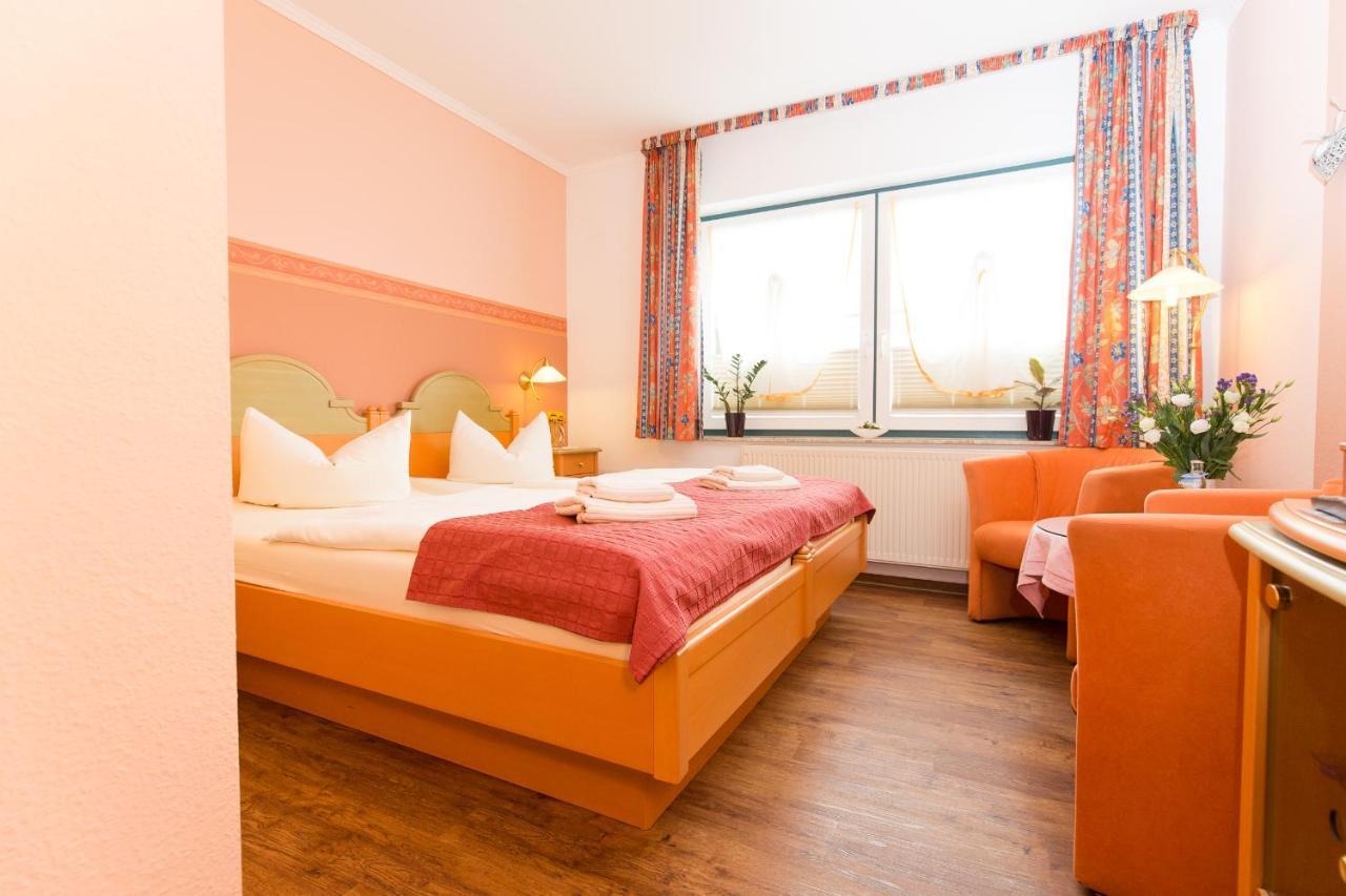 Hotel Garni Am Deich Zingst Exterior foto