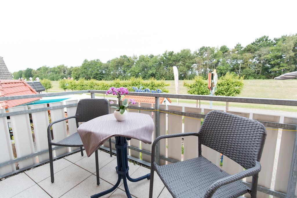 Hotel Garni Am Deich Zingst Habitación foto